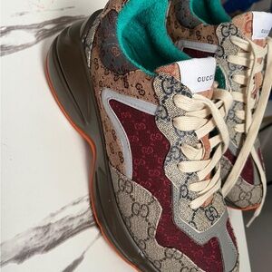 Gucci Burgundy and Beige Patterned Sneakers